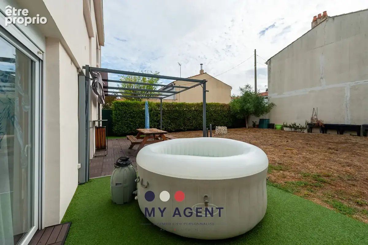 La Rochelle - Maison familiale avec jardin, jusqu'à 5 chambres et garage - photo 2