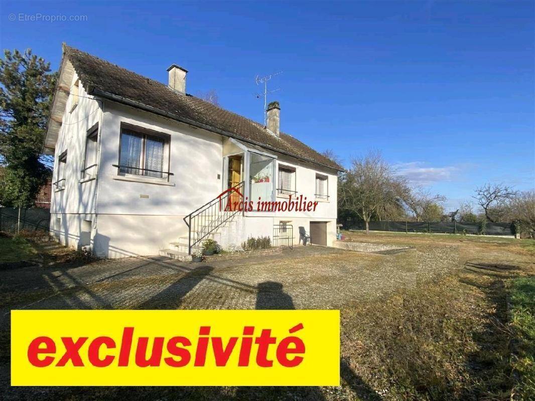 Maison à ANGLURE