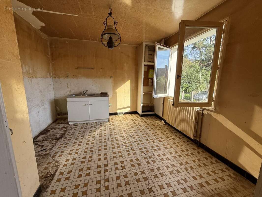 Maison à LA FERTE-IMBAULT