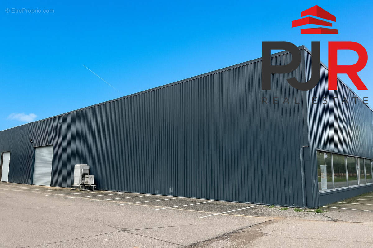 Commerce à GONDREVILLE