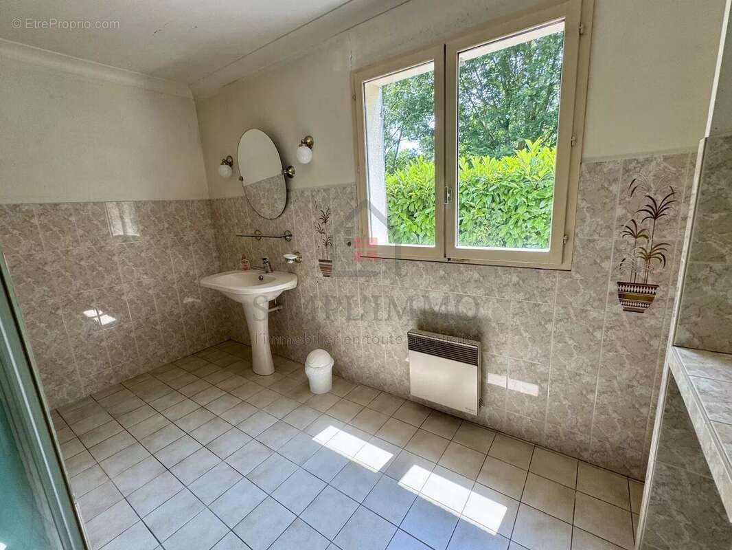 Maison à SAINT-HIPPOLYTE