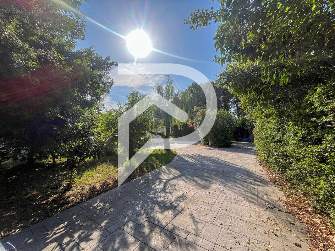 Maison à SAINT-CYPRIEN