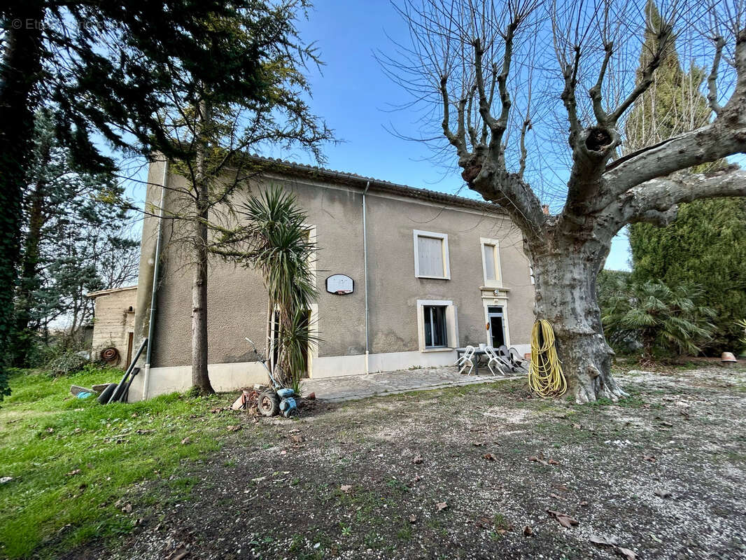 Maison à PERNES-LES-FONTAINES