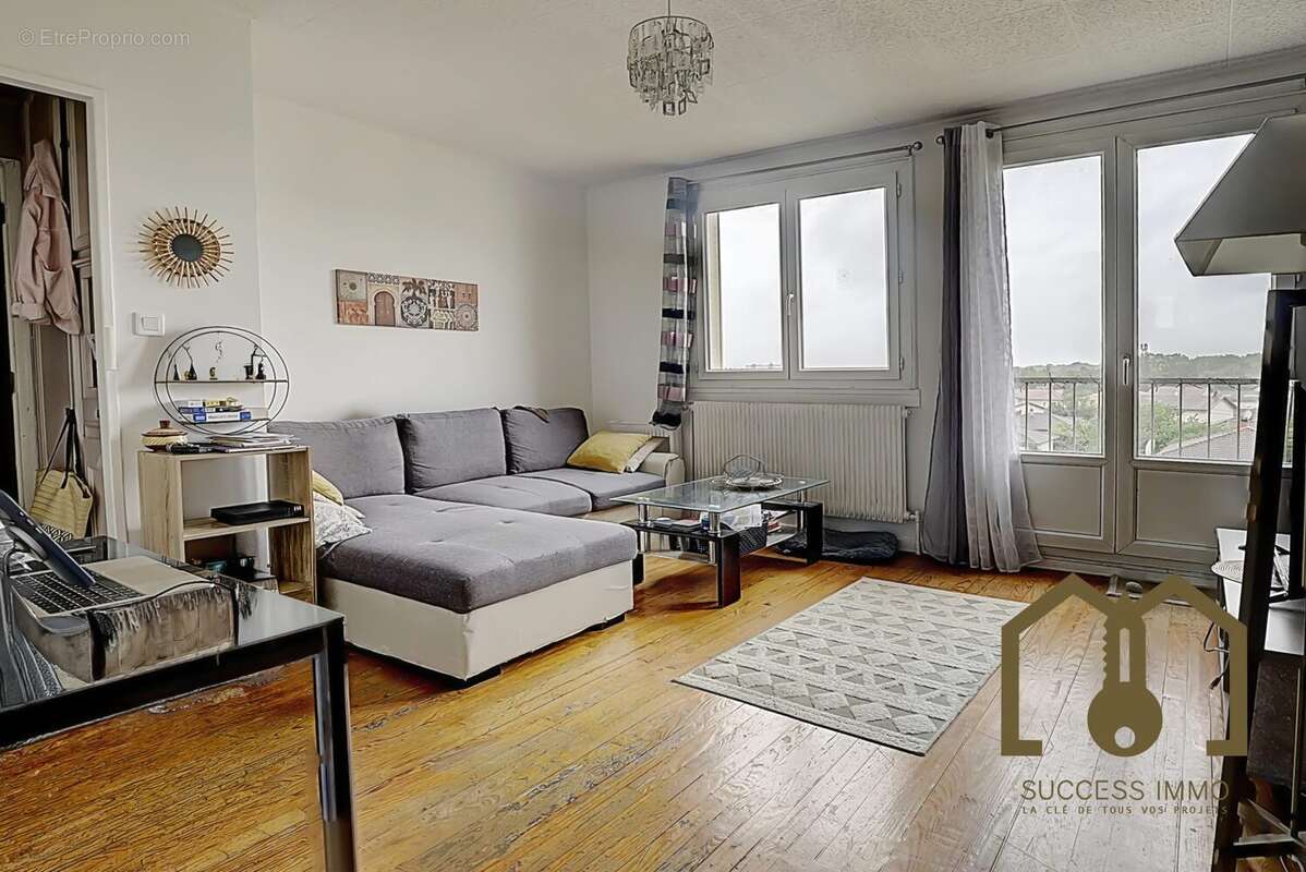 Appartement à VAULX-EN-VELIN