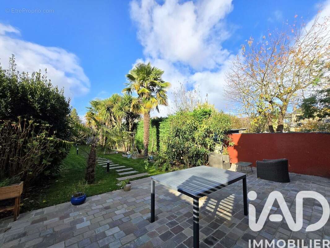 Maison 194 m² à Rennes  - photo 2