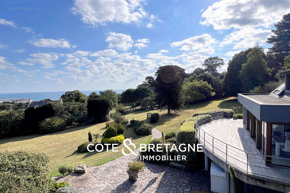 Maison à ETABLES-SUR-MER