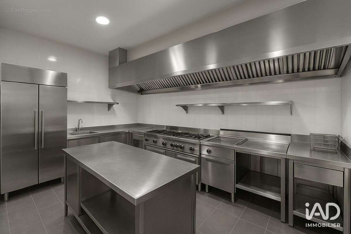 Photo 3 - Commerce à COMPIEGNE