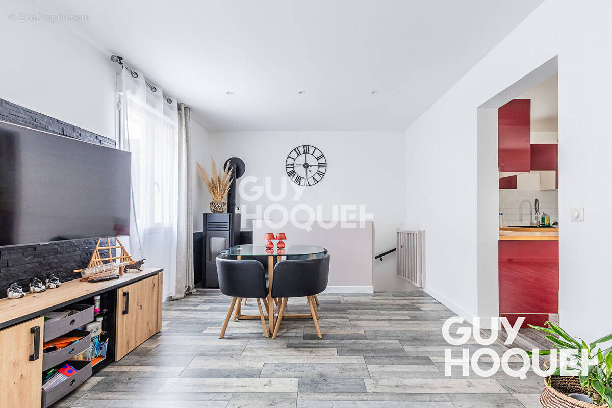 Maison à JUVISY-SUR-ORGE