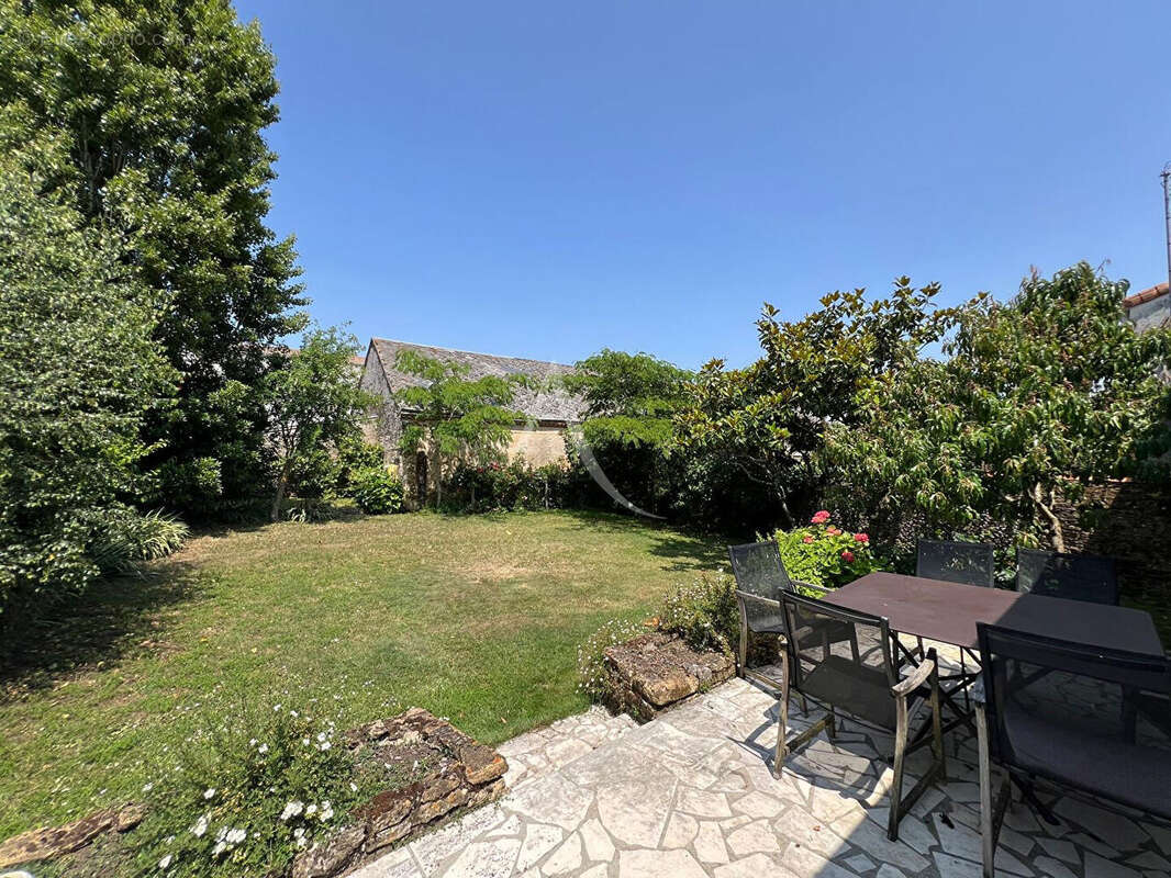 Maison à TALMONT-SAINT-HILAIRE