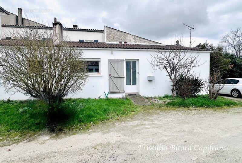 Maison à AIGREFEUILLE-D'AUNIS