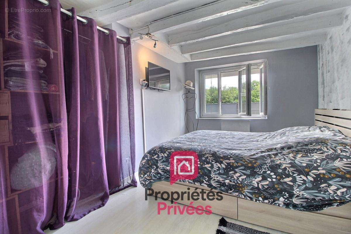 CHEVILLON SUR HUILLARD (45700) - Longère rénovée 130 m² habitables - 4 chambres - Terrain de 2 100 m² - photo 8