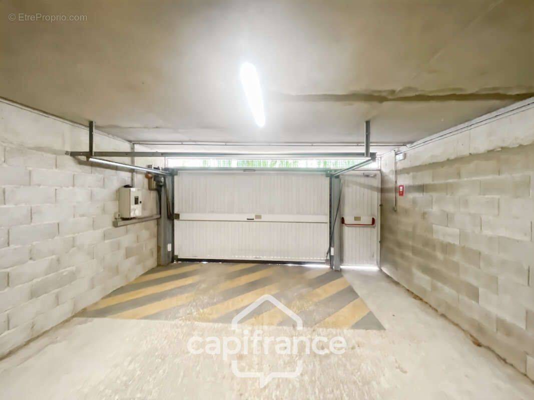 Dijon – Garage fermé de 13 m² dans résidence sécurisée, proche gare - photo 9