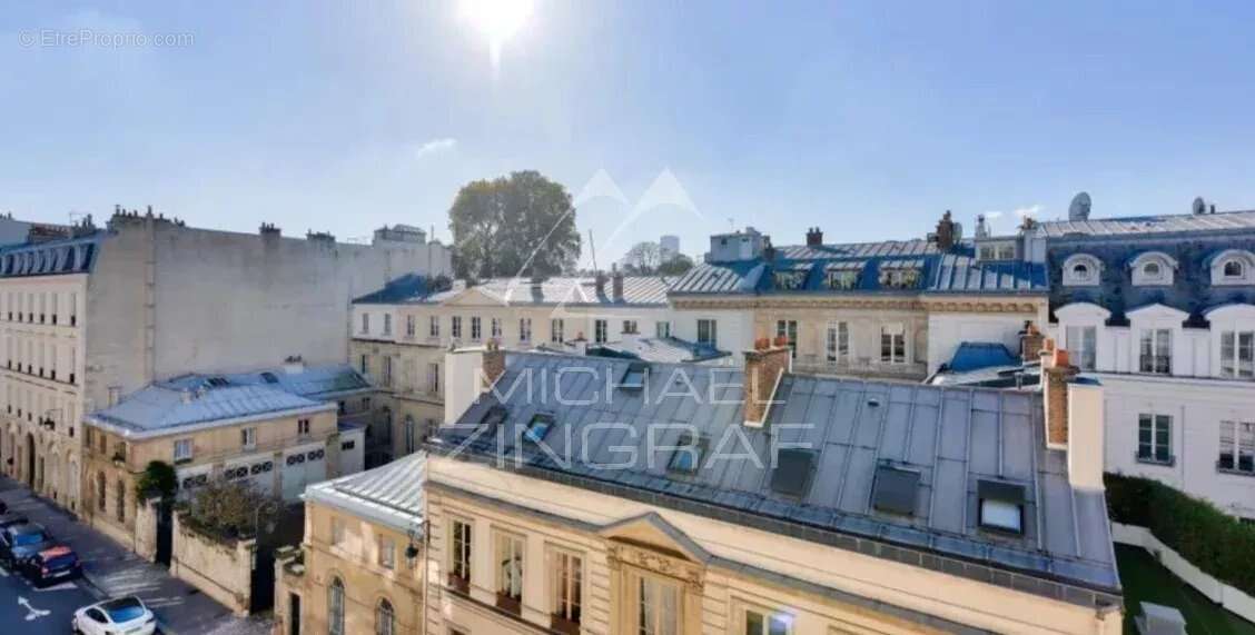 Appartement à PARIS-7E