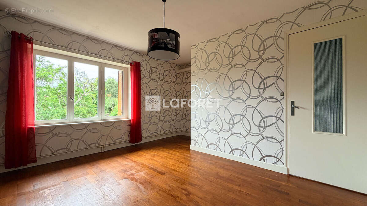 Varennes-en-argonne - 8 pièces - 176 m² - photo 14