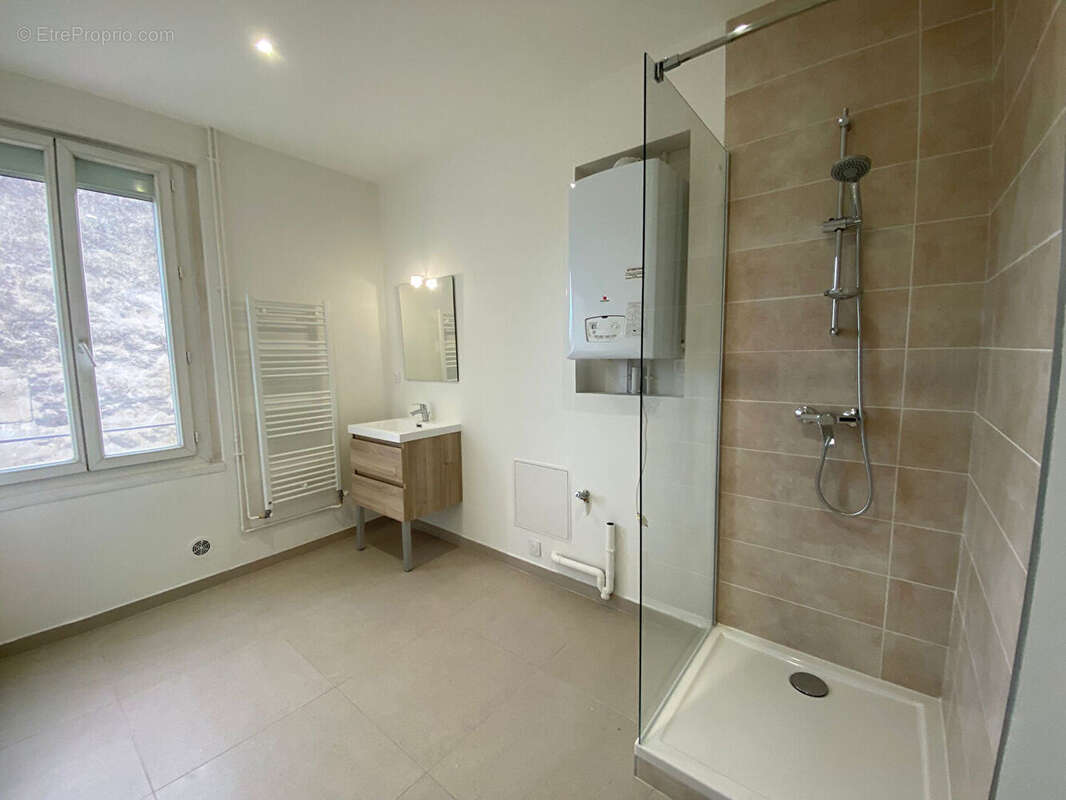 Appartement à ROMANS-SUR-ISERE