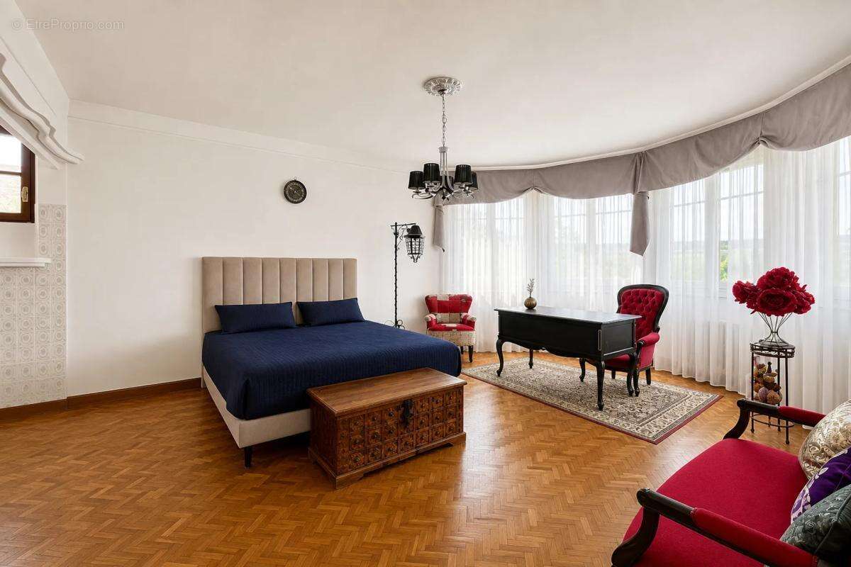 Maison de 6 pièces avec piscine à Villeneuve-sur-Lot - photo 12
