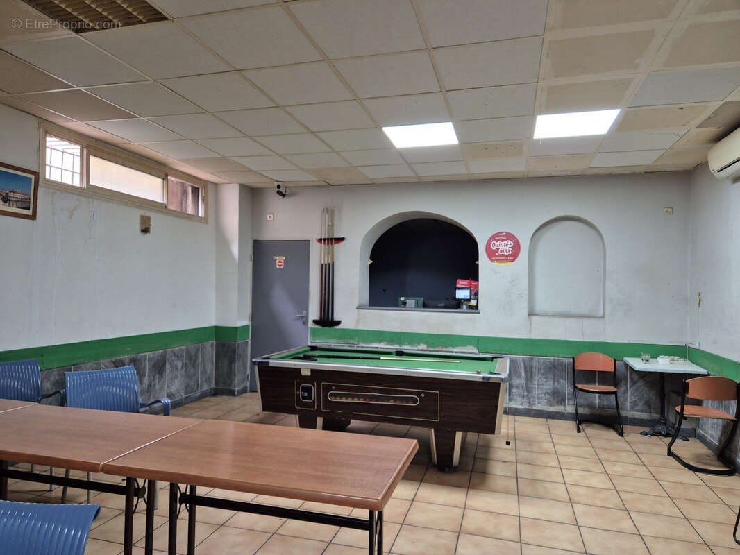 Commerce à MARSEILLE-1E