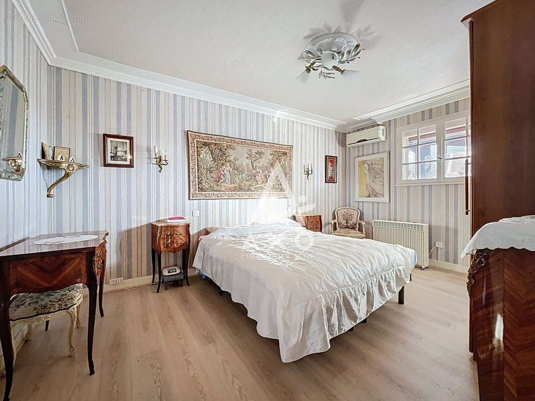 Maison à GY-LES-NONAINS