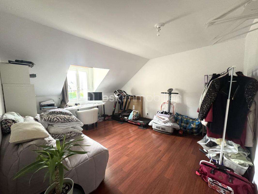 Maison à VERT-LE-GRAND