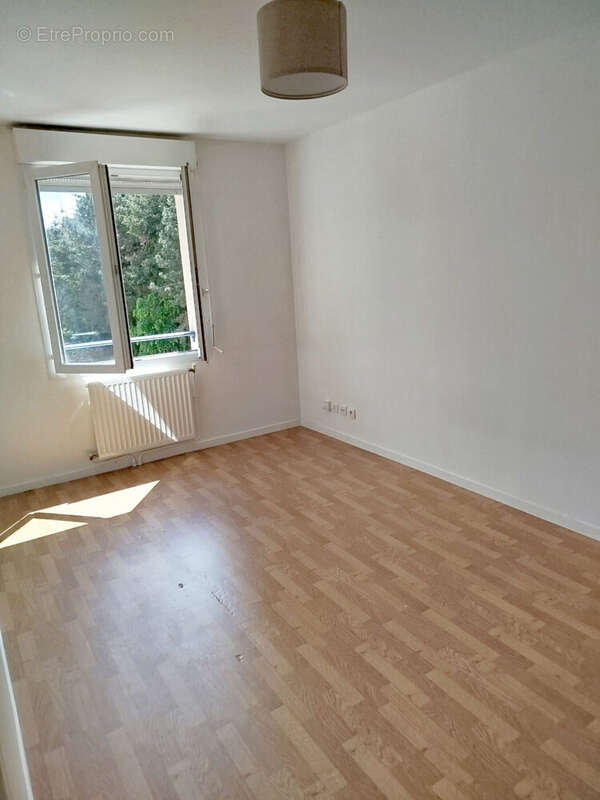 Appartement 25 m² à Chartres  - photo 2