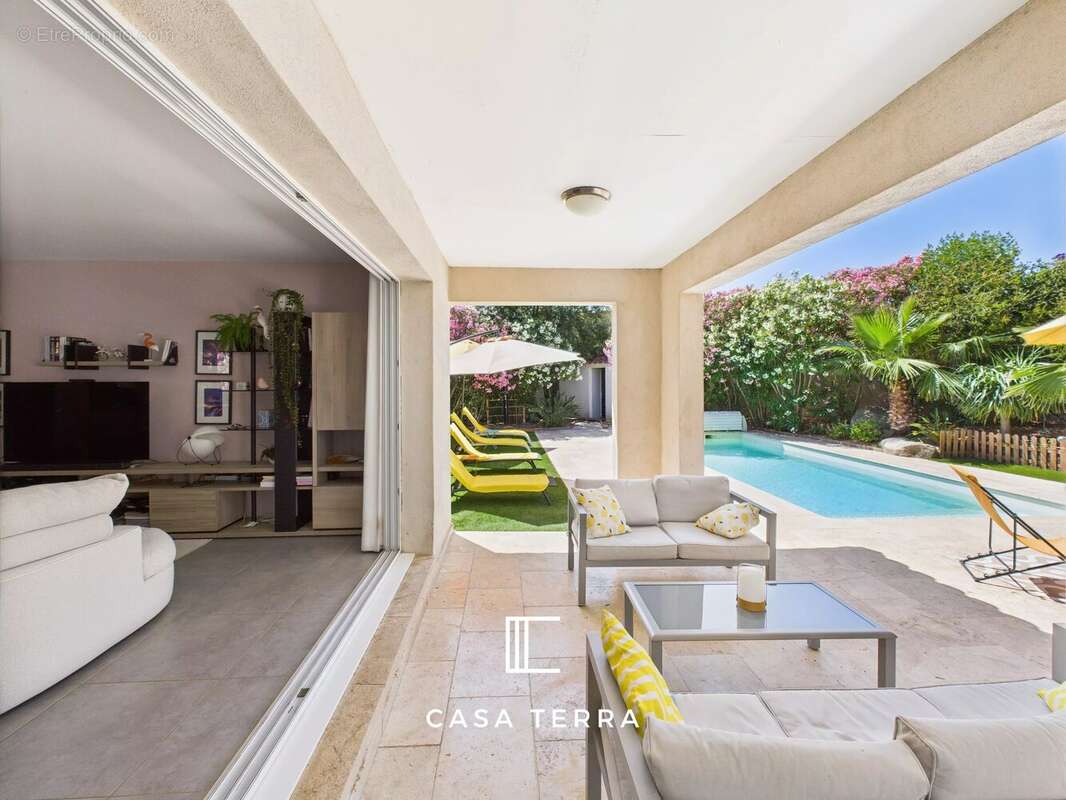 Maison à PORTO-VECCHIO