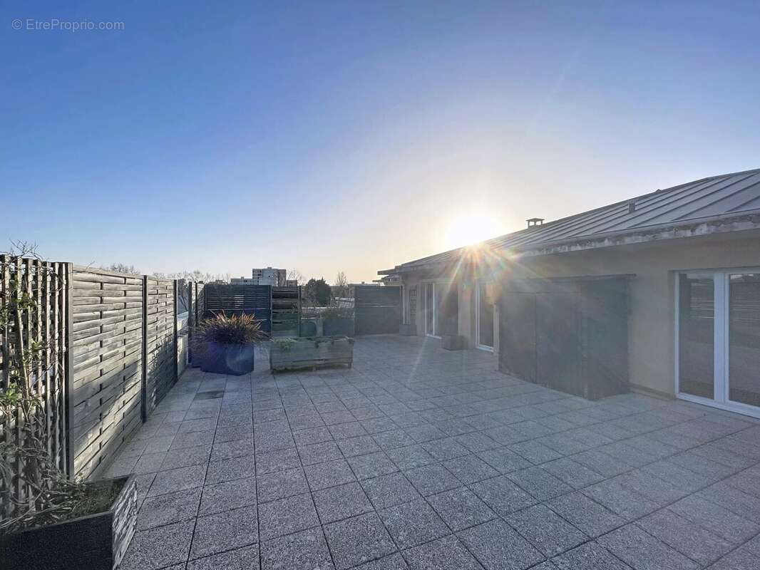 Appartement à ELANCOURT