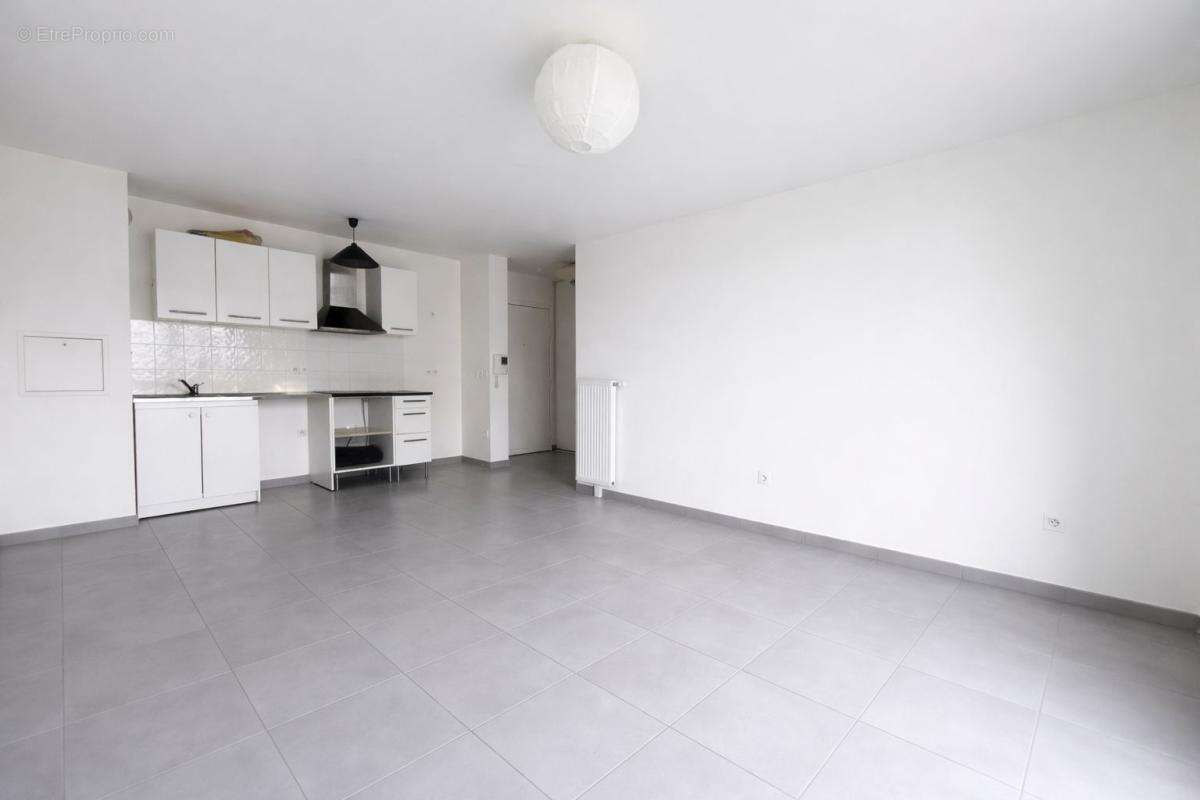 Appartement à BUSSY-SAINT-GEORGES