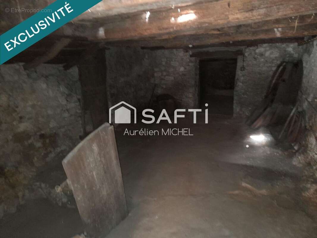 Photo 6 - Maison à JUJURIEUX