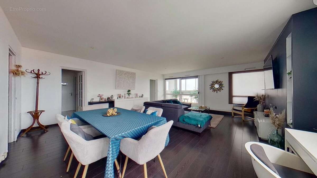 Appartement à RILLIEUX-LA-PAPE