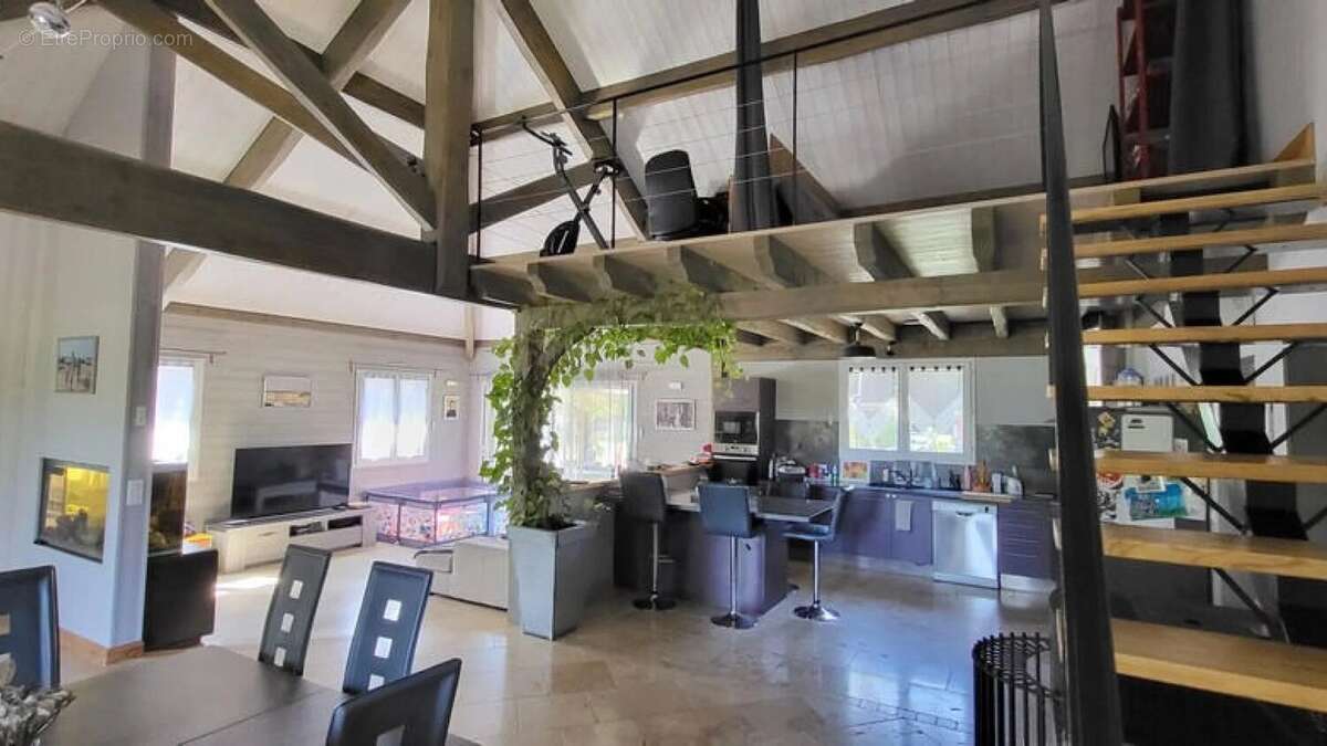 Maison à LABASTIDE-MURAT