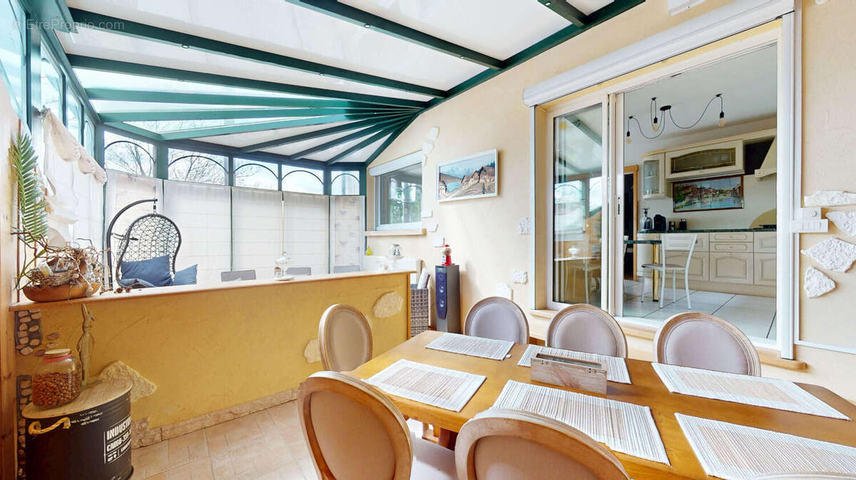 Maison à CHALEZE