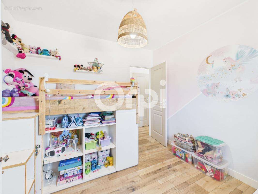 Maison à TOURRETTES