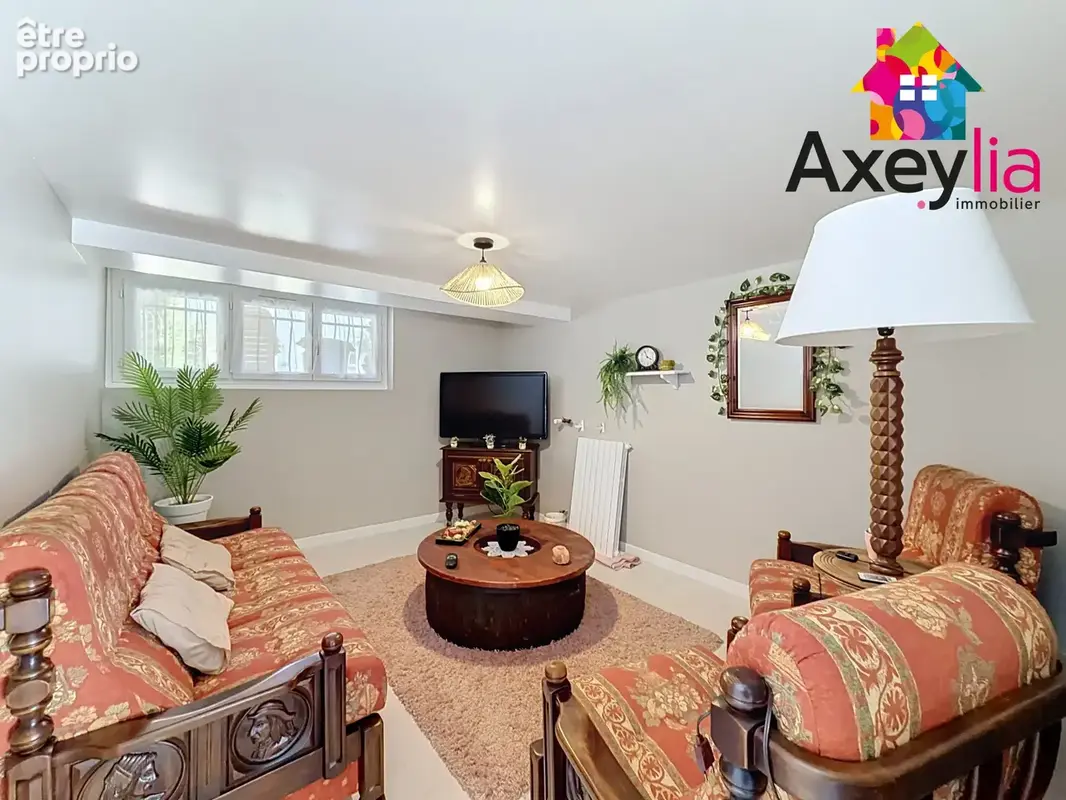 A vendre - feurs -  maison individuelle avec 5 chambres, grand garage et terrain - photo 16