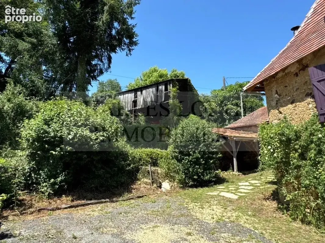 Ferme restaurée sur 1,4 ha de terrain - photo 7