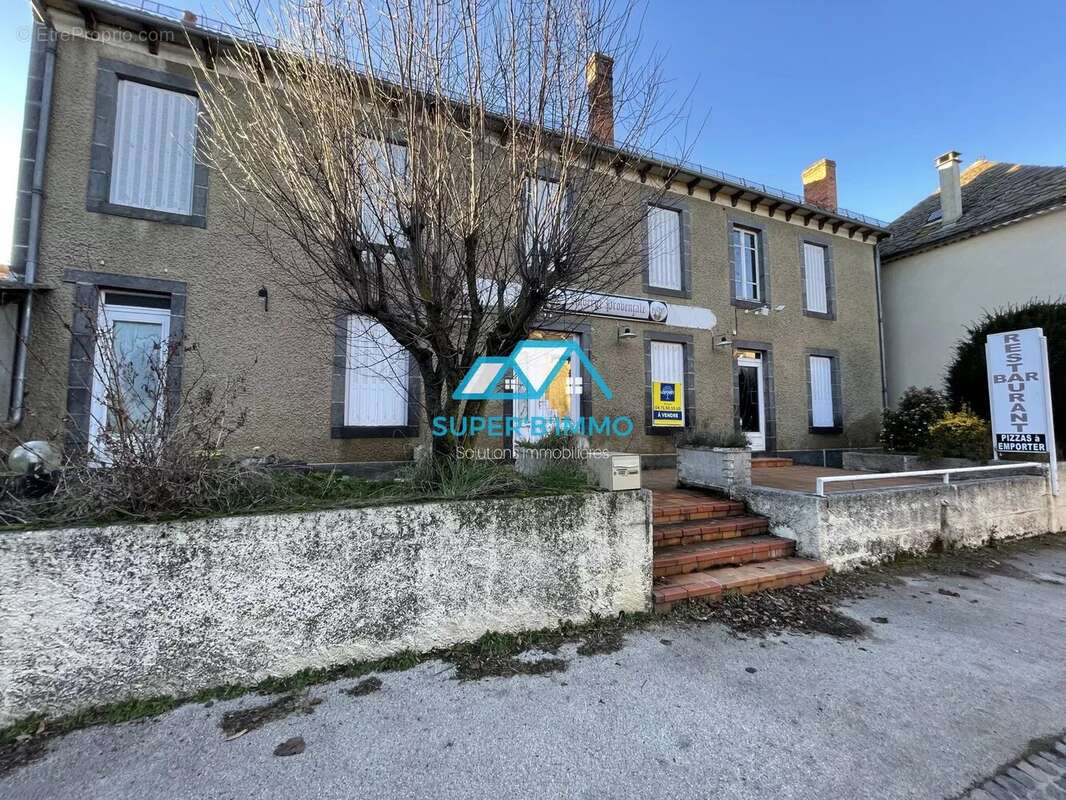 Maison à LA CHAPELLE-LAURENT