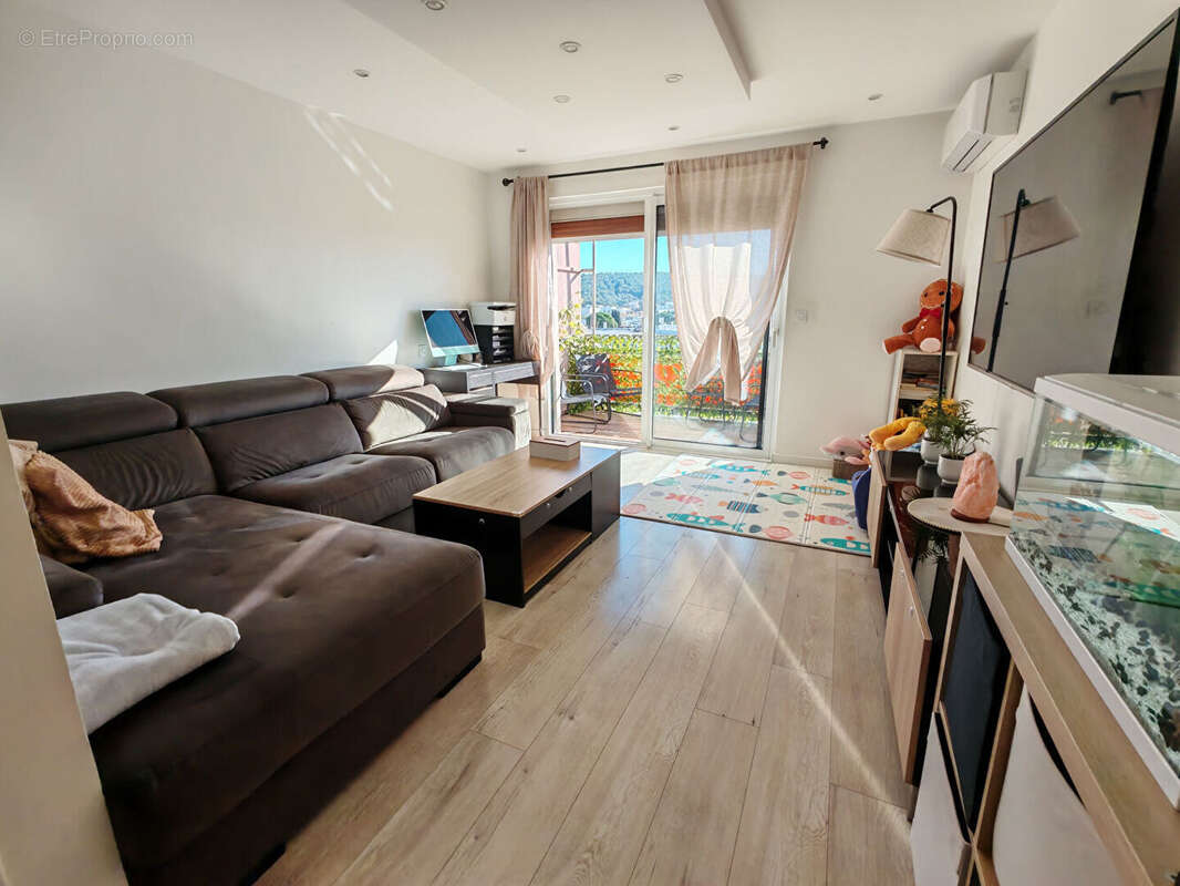 Appartement à LA VALETTE-DU-VAR