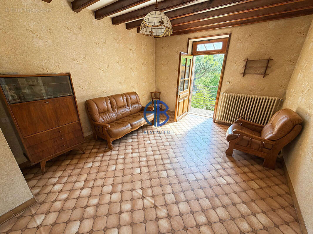 Maison à LES EPARRES