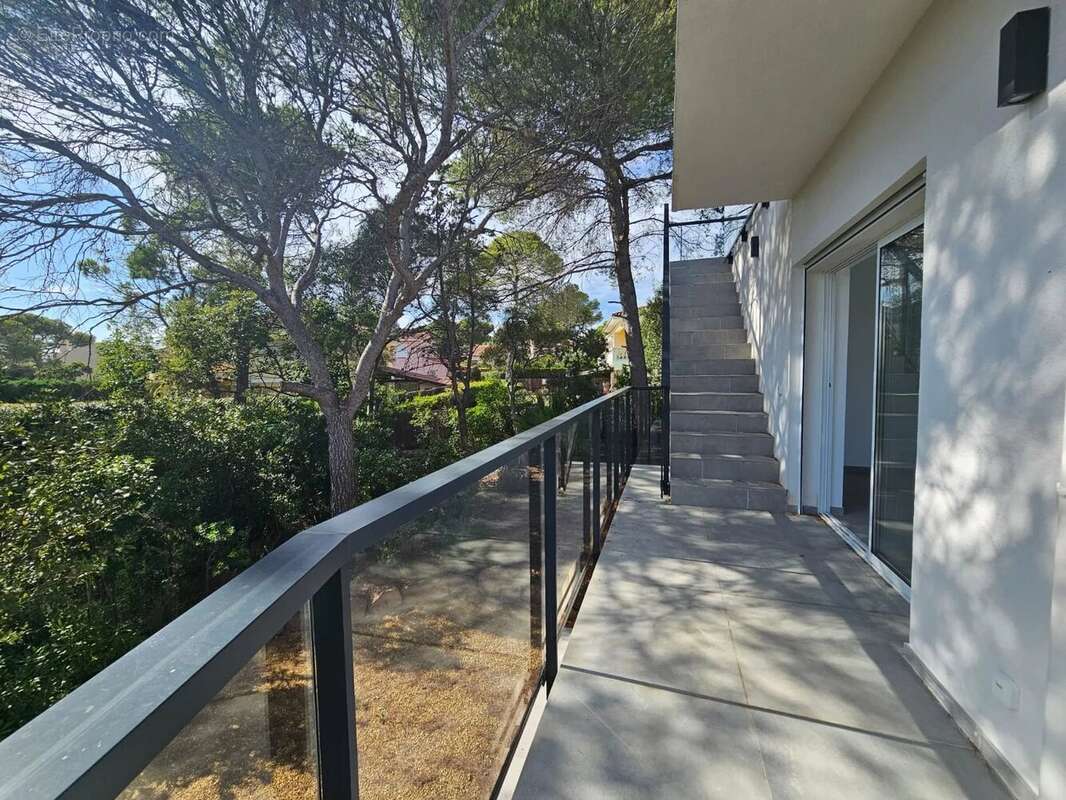 Appartement à SAINT-RAPHAEL