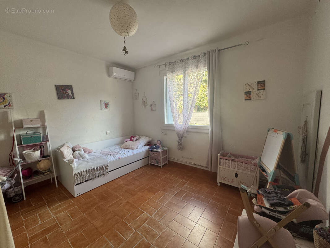 Maison à SAINT-GILLES