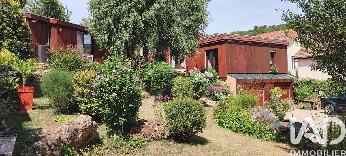 Photo 1 - Maison à BURES-SUR-YVETTE