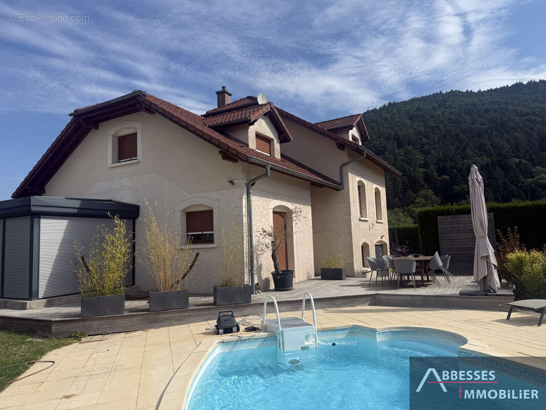 En exclusivité - saint etienne les remiremont : jolie propriété avec piscine - photo 3