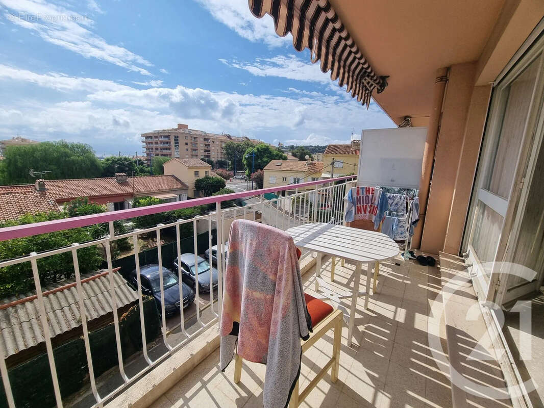 Appartement à ROQUEBRUNE-CAP-MARTIN