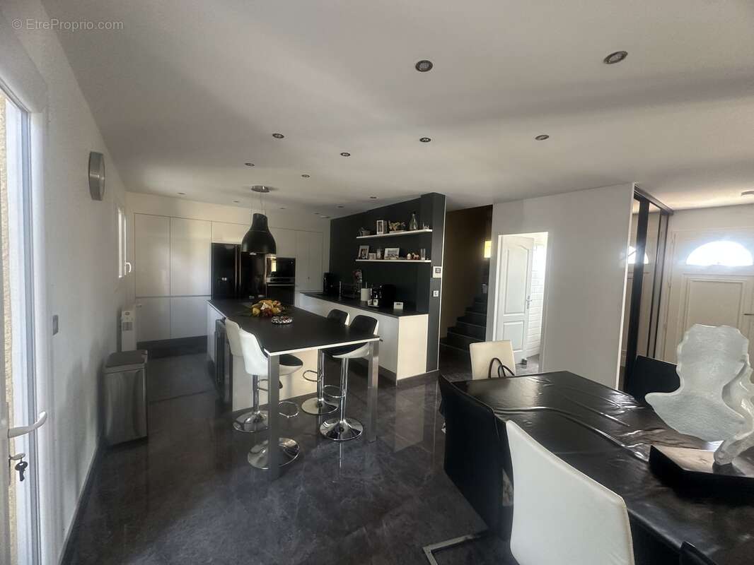 Maison à MONTALIEU-VERCIEU