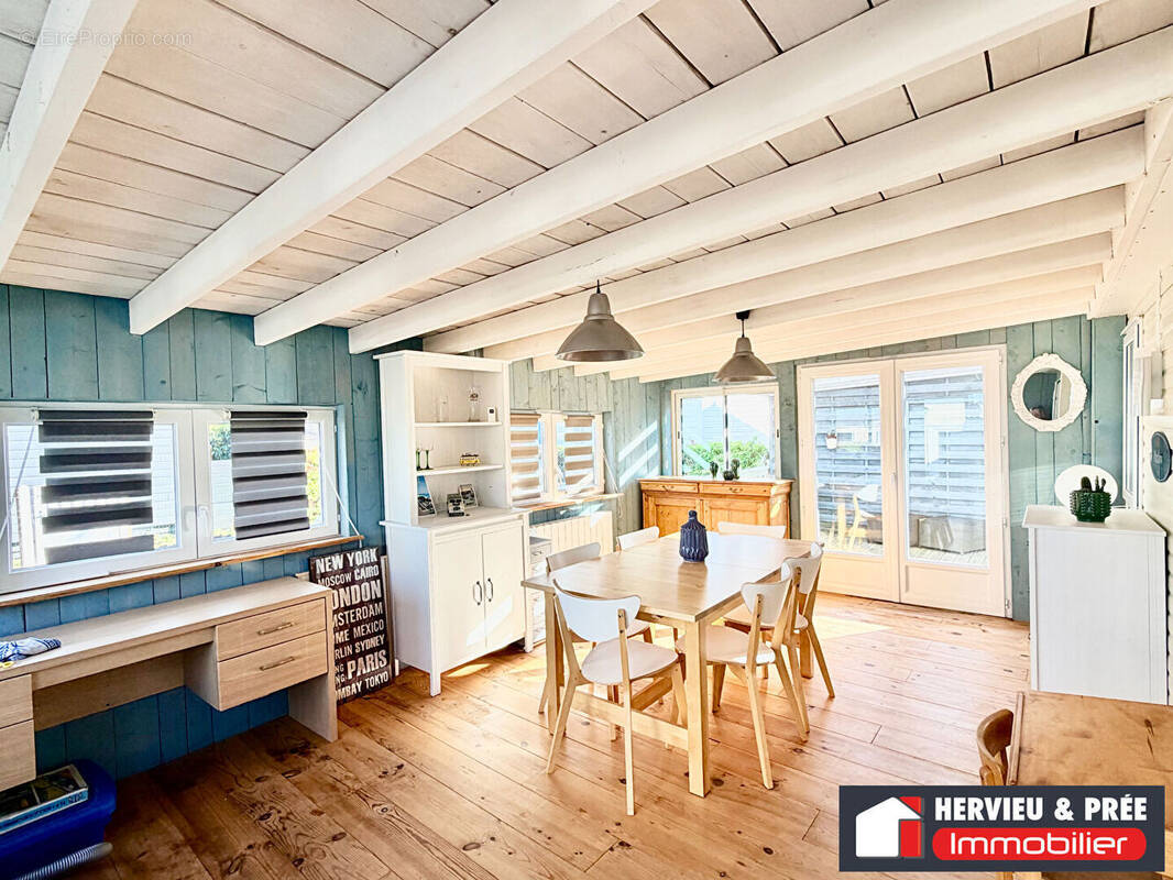 Maison à HERMANVILLE-SUR-MER