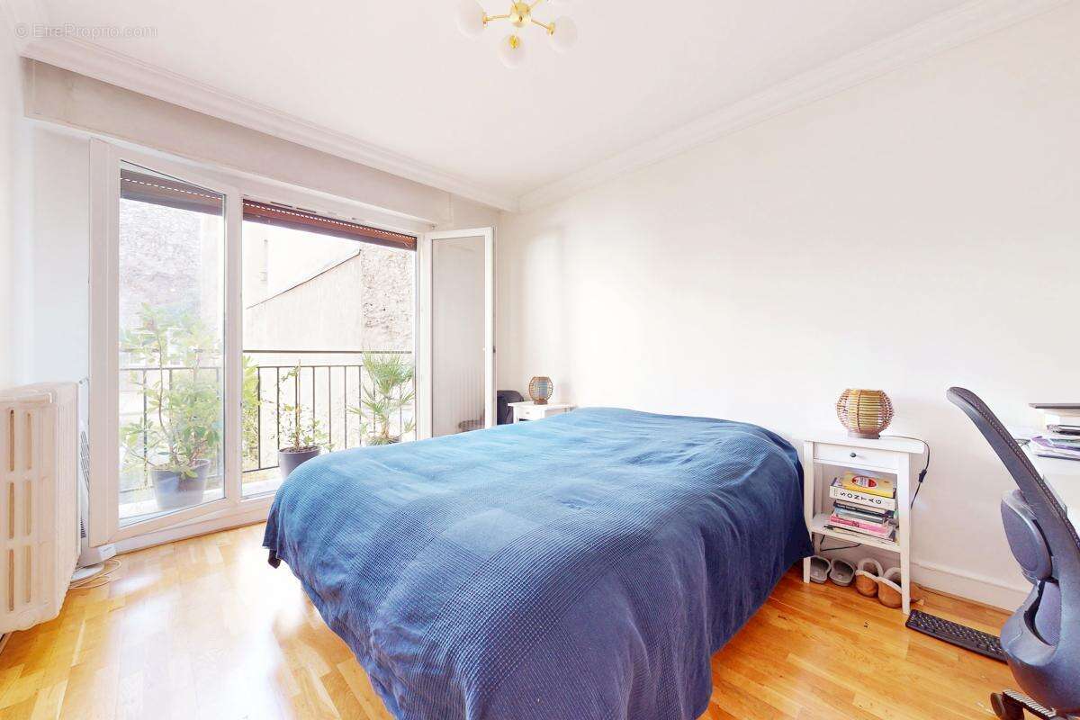 Appartement à PARIS-7E
