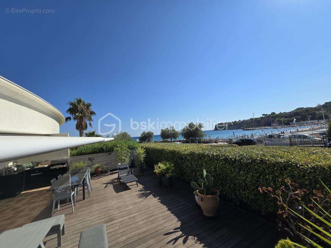 EXCLUSIVITÉ – T3 de standing en front de mer – Terrasse de 70 m², vue mer et intimité absolue - photo 2