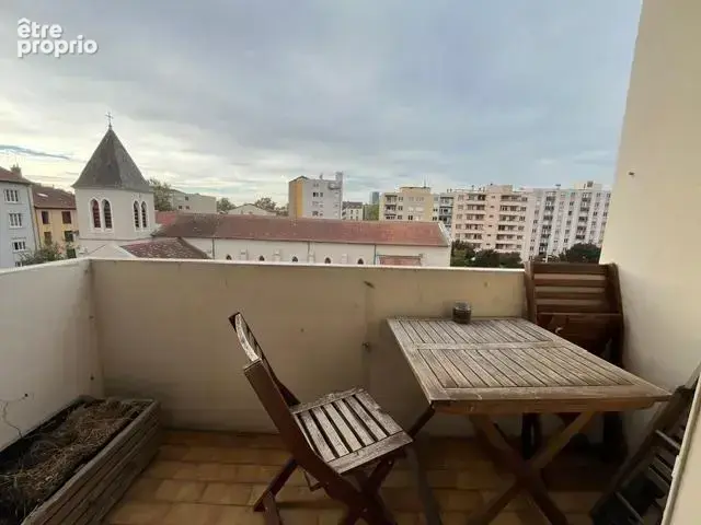 Appartement à VILLEURBANNE