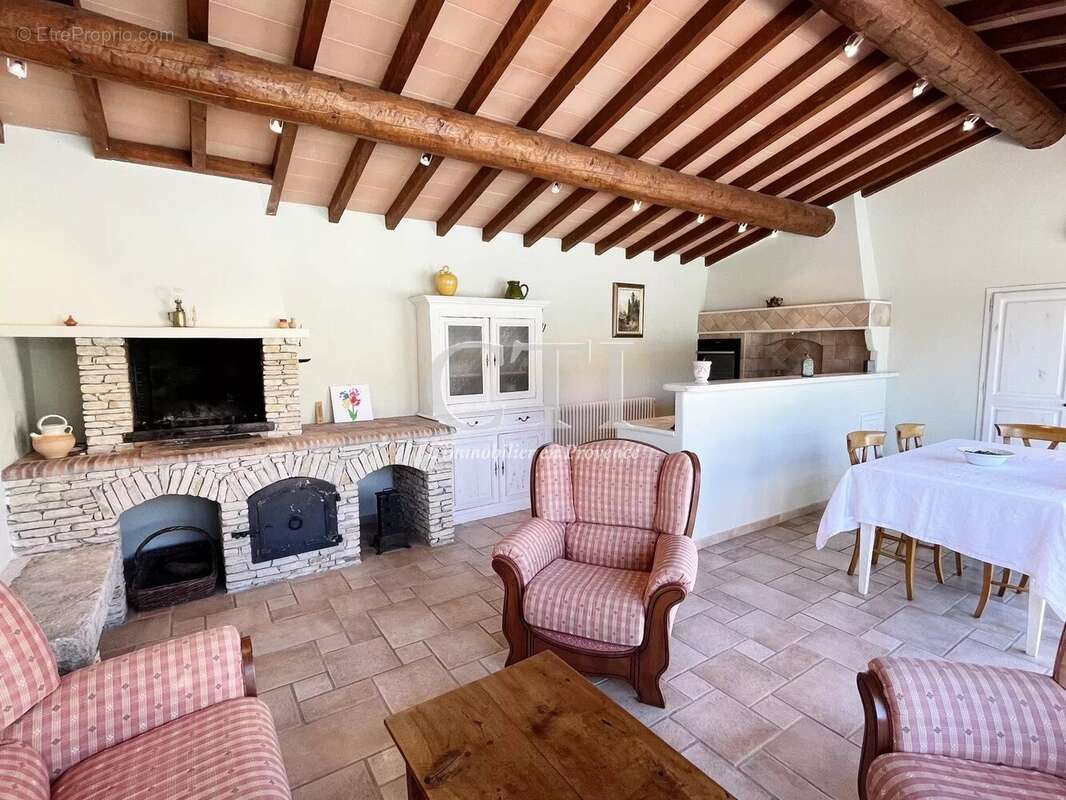 Maison à LE BARROUX