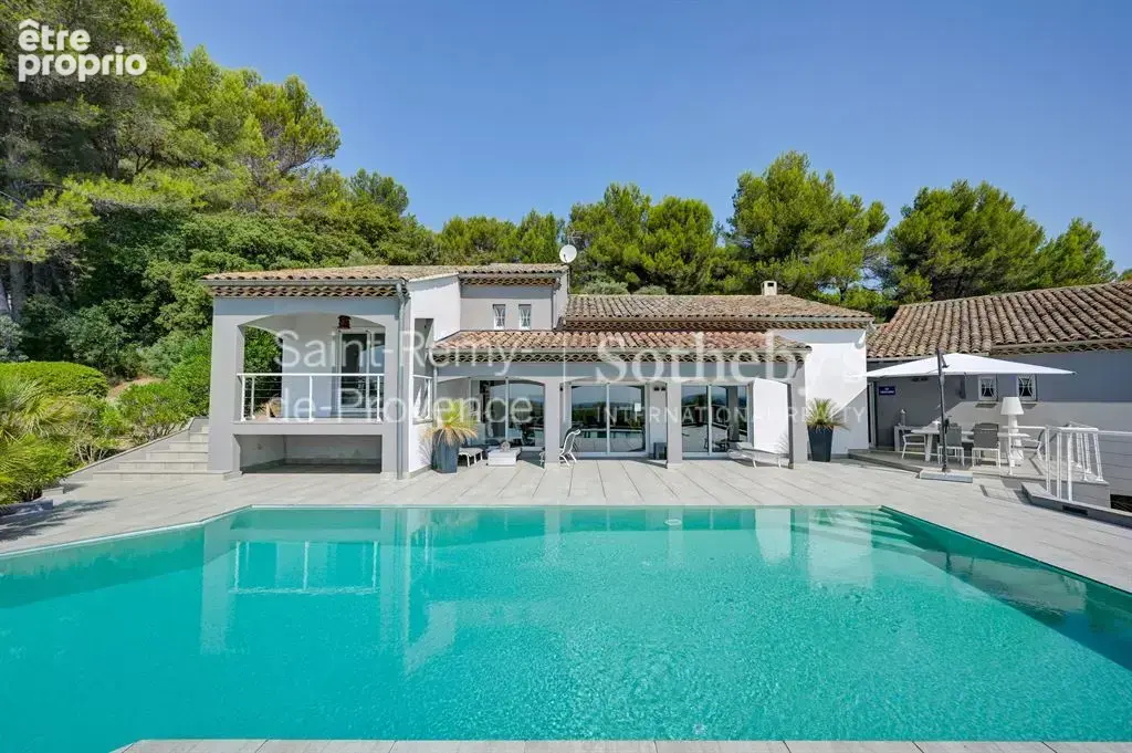 Propriété  avec vue panoramique exceptionnelle sur les Alpilles et le Ventoux - photo 5