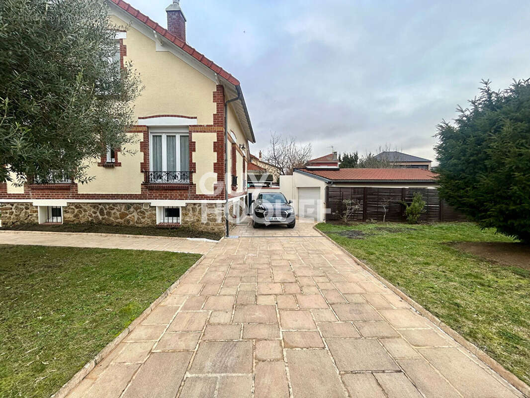 Maison à NEUILLY-SUR-MARNE